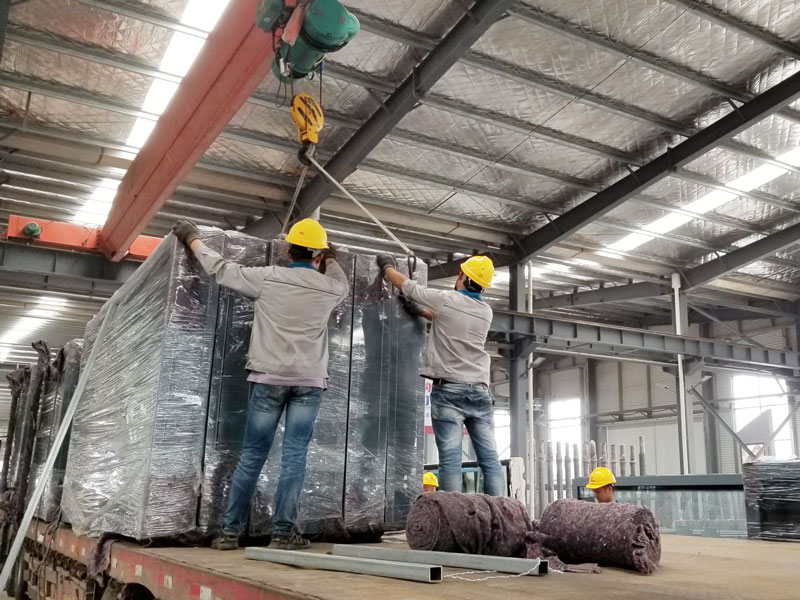 河南洛陽公交候車亭發貨案例