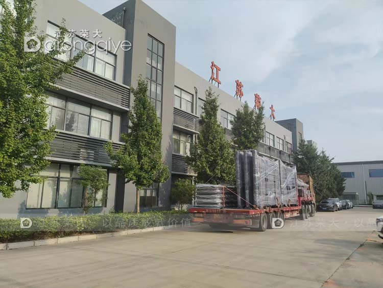 河南公交候車(chē)亭第二批發(fā)貨